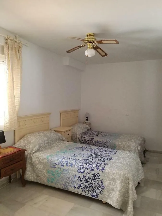 Spaciously Cosy Apartment 5B Close To Beach Nerja Spain