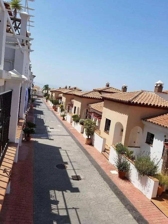 Spaciously Cosy Apartment 5B Close To Beach Nerja Spain